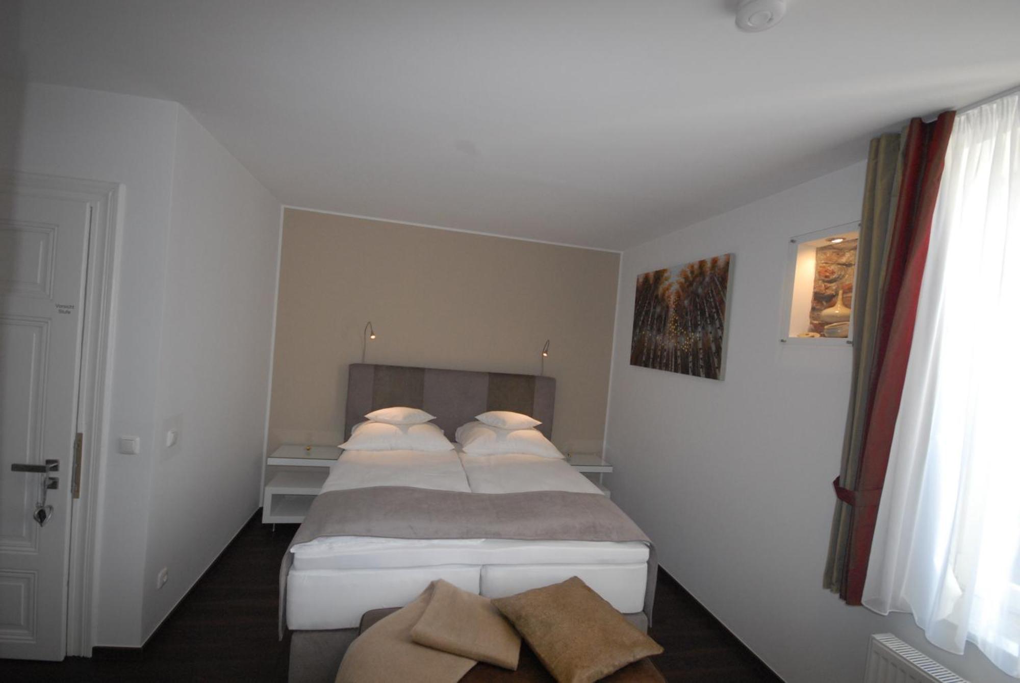 Landhotel Alte Toepferei ดุยส์บูร์ก ภายนอก รูปภาพ